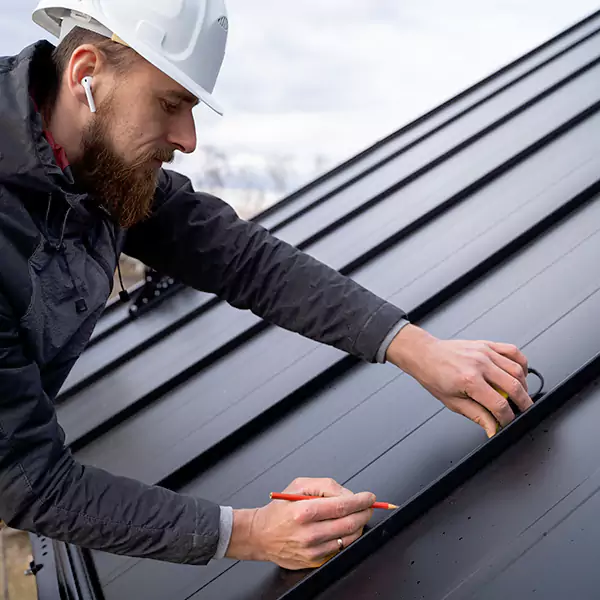 Why Edgewood Property Owners Choose Edgewood Roofing Pro for Tin Roof Repair service?